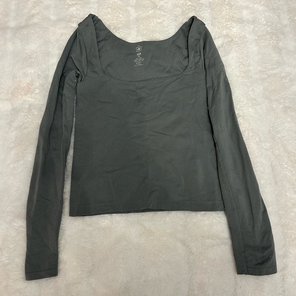 Women's Gray Long Sleeve Top